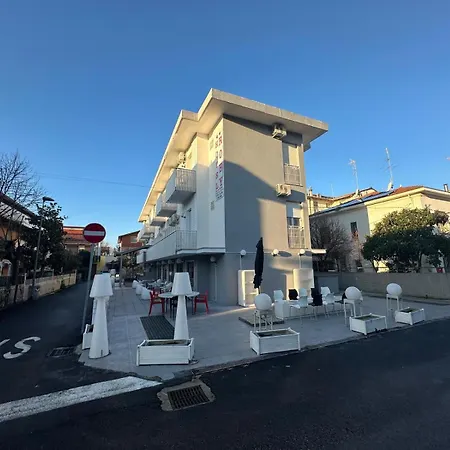 Πανσιόν Roby 3*